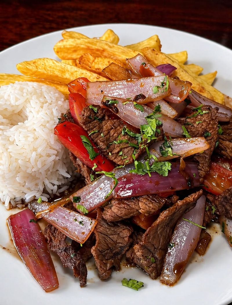 Lomo saltado